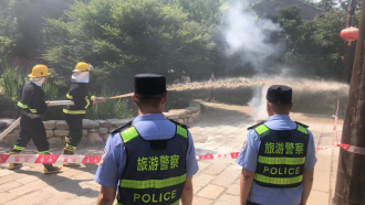 <b>防患未“燃”！长安旅游警察组织唐村景区开展消防安全演练</b>