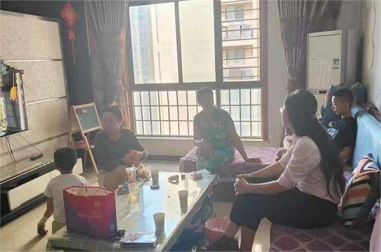 社区律师送法上门 矛盾纠纷零距离化解