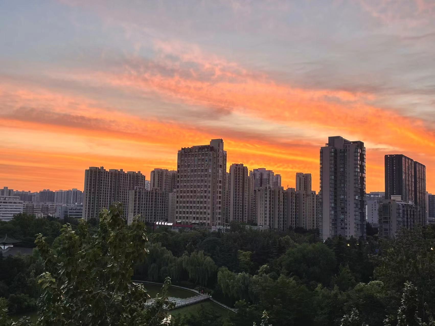 <b>西安多部门联合整治住房租赁市场乱象！违规租房、发布虚假信息将被严惩</b>