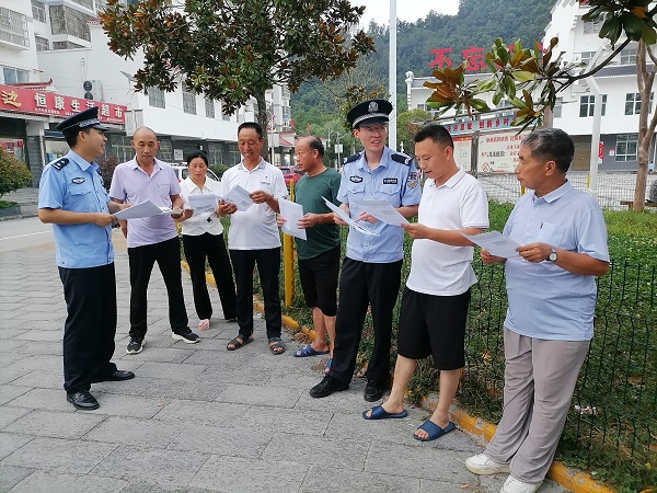 <b> 3天出警5577人次！安康公安开展夏夜治安巡查宣防行动</b>