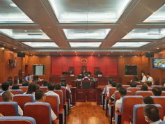 <b>陕西省治沙研究所原党委书记、所长封斌受贿案一审开庭</b>