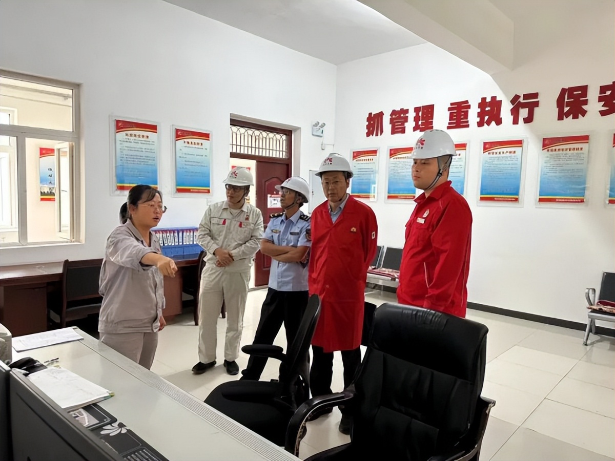 <b>延安市吴起县应急管理局赴吴起输油首站开展安全生产隐患大排查</b>