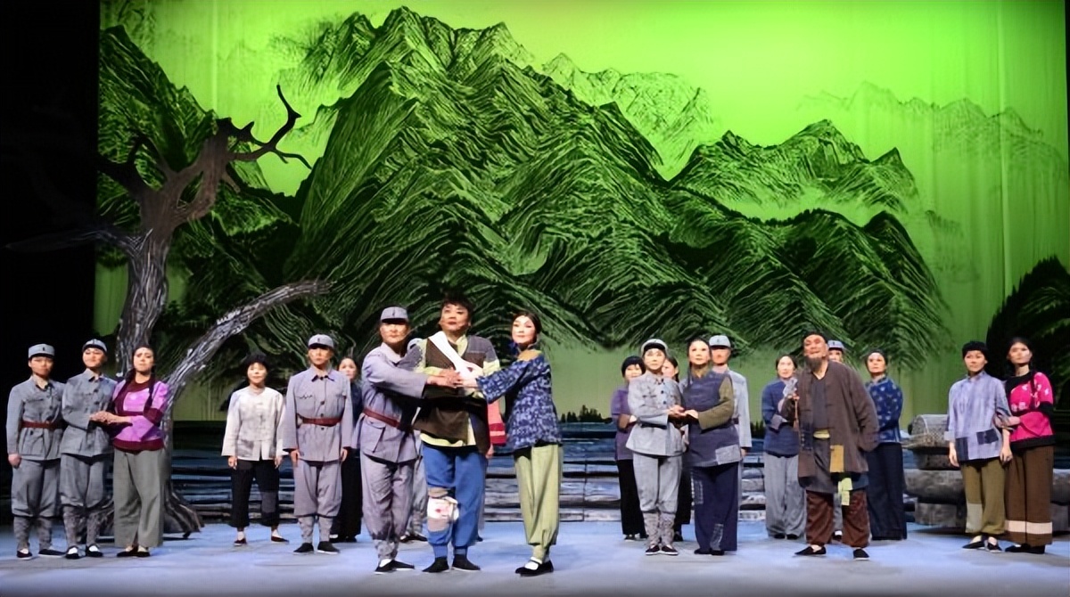 <b>柞水渔鼓山歌剧《红色谷子沟》首演告捷</b>