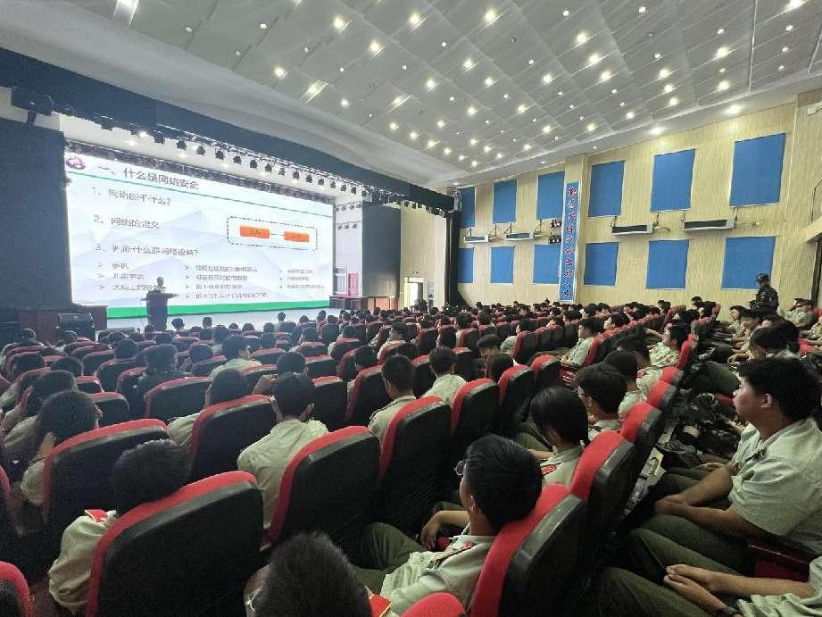高陵区网络安全进校园活动精彩纷呈