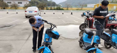 <b>宝鸡凤县交警：电动自行车集中上牌 便民利企服务暖人心</b>