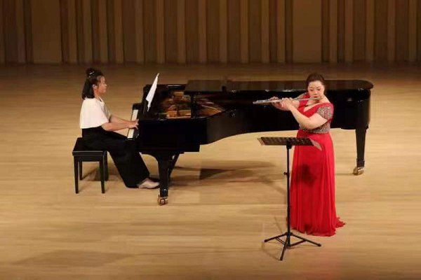 <b>沈阳音乐学院“国韵新声”中外经典作品音乐会在延安成功举办</b>