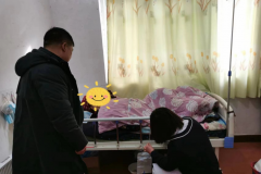 <b>宝鸡凤县留凤关卫生院：延伸服务上家门 居家护理暖人心</b>
