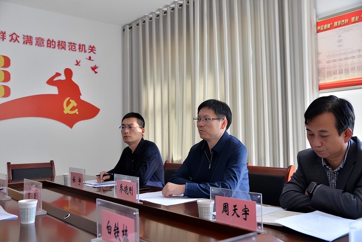 <b>靖边县税务局：“一把手走流程” 察实情办实事解难题</b>