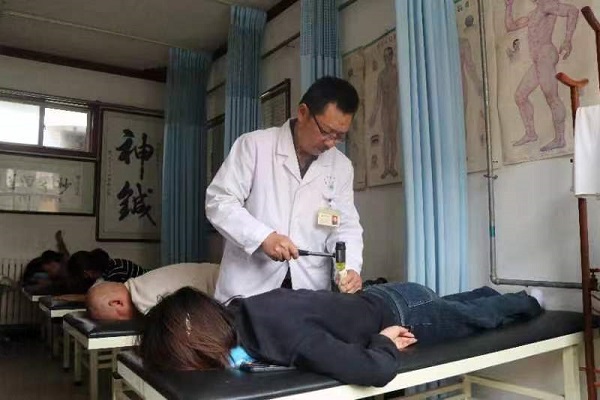 <b>乡亲们口中的“民间高手” 最美乡村医生孙建平</b>