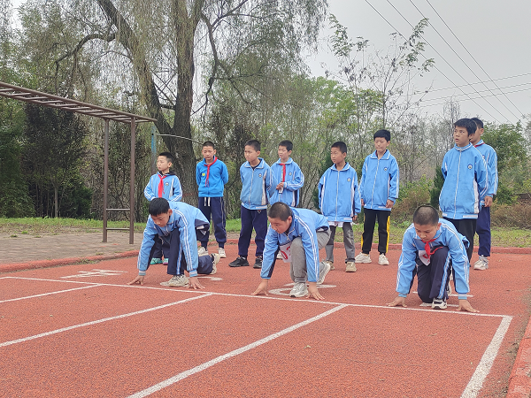 <b>印台区广阳镇“四校合一”开展乡村校园运动会  </b>
