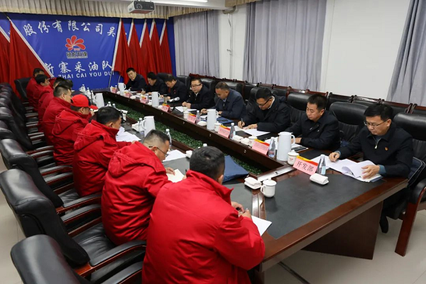 <b>李文明到吴起采油厂调研强调：坚决守牢油田稳产增产“基本盘”</b>