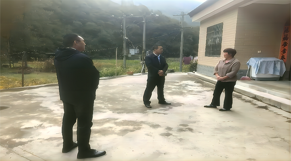 <b>汉中市略阳县：亮剑“群腐” 化解群众“急难盼愁”</b>