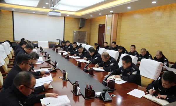 <b>榆林市靖边县公安局召开烟花爆竹安全监管专题会议  </b>
