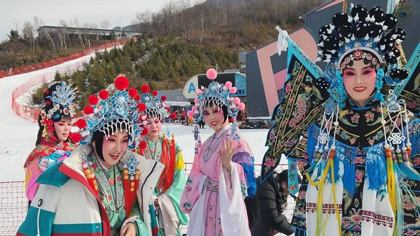 <b>太白县冰雪旅游季启动仪式暨全国冬季“村晚”塘口村示范展演圆满举办</b>