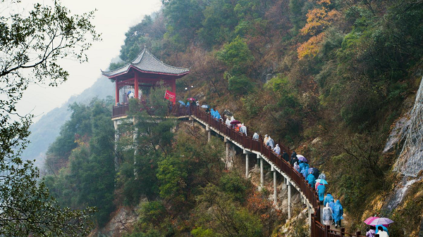 <b>汉中市略阳县灵岩寺景区栈道正式对外开放</b>
