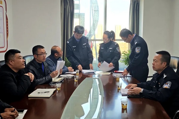 <b>榆林市公安局高新分局110书写“四张”答卷</b>