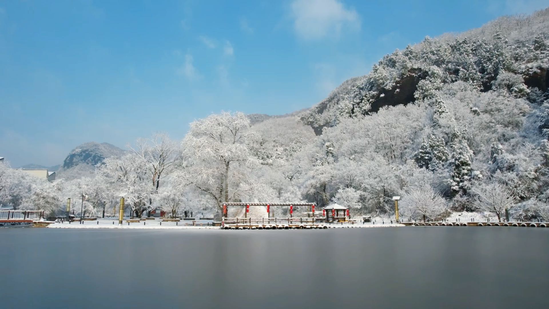 <b>铜川市耀州区：溪山胜境冰瀑奇观吸引游客慕“冰”而来</b>