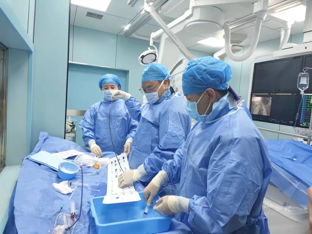 <b>全市首例！榆林市星元医院复杂卵圆孔未闭介入治疗技术达省内先进水平</b>