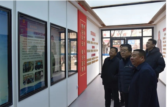 <b>延安市富县县委副书记、县长高晶走访调研县税务局    </b>