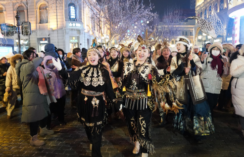 <b>联播+｜冰雪春天·冰雪为媒 燃动民族情</b>