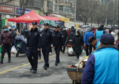 <b>兴庆路派出所积极探索“早小警”警务模式 倾心打造“平安早市”</b>