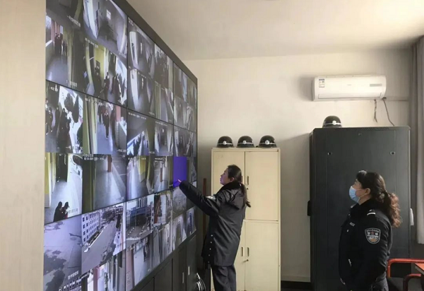 <b>靖边县张家畔派出所:撑起校园“平安伞”全力护航开学季</b>