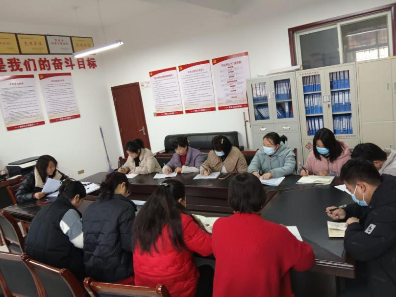 <b>太白县咀头镇东大街社区：坚持“三个创新”推进社区服务“优质化”</b>