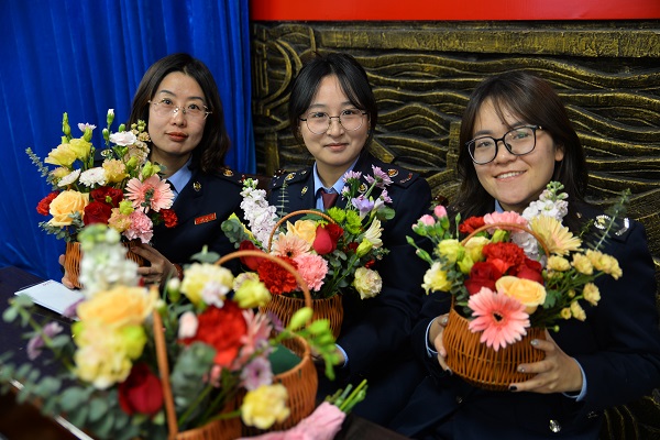 <b>国家税务总局靖边县税务局：绽放巾帼芳华 担当时代使命</b>
