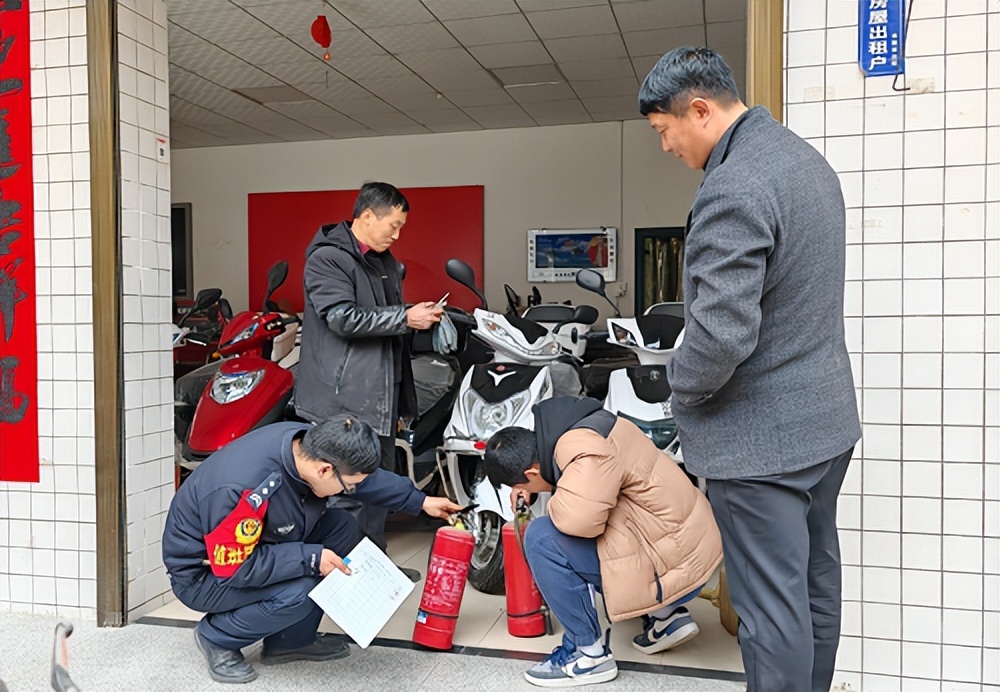 <b>商洛市镇安县米粮镇：“三聚三强”筑牢安全“防火墙”</b>