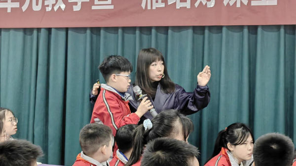 <b>雁塔区吉祥路小学“名校+”共同体举办大单元教学语文学科专场评选展示活</b>