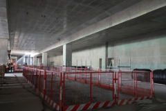 <b>新进展！西安地铁5号线西安东站主体结构封顶</b>