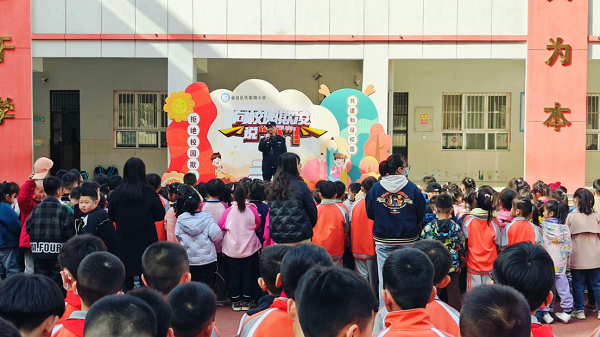 <b>宝鸡市金台公安分局走进校园开展法治课堂活动</b>
