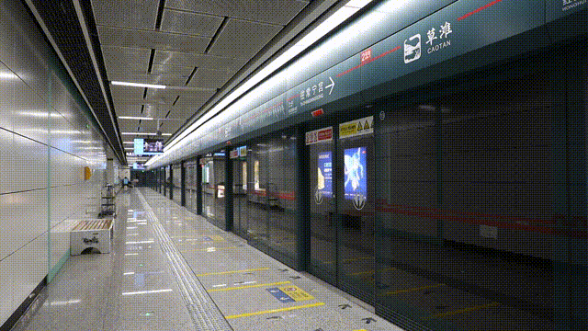 <b>清明假期，西安地铁延长运营时间→</b>