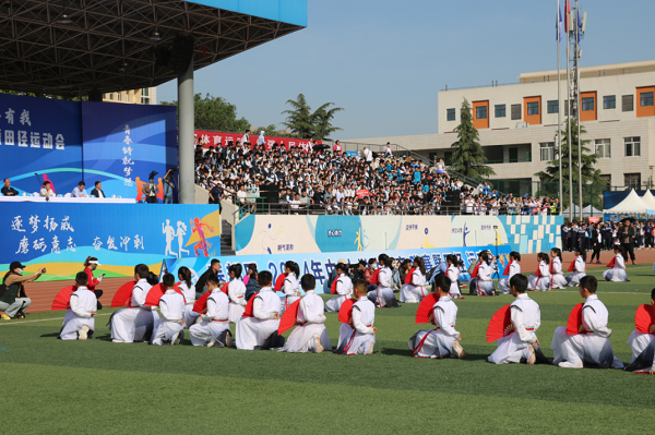 <b>咸阳市秦都区2024年中小学生体育联赛暨田径运动会今日开幕</b>