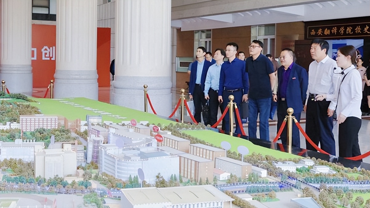 <b>河南省教育厅调研组来西安翻译学院调研 深度交流民办高等教育发展经验</b>