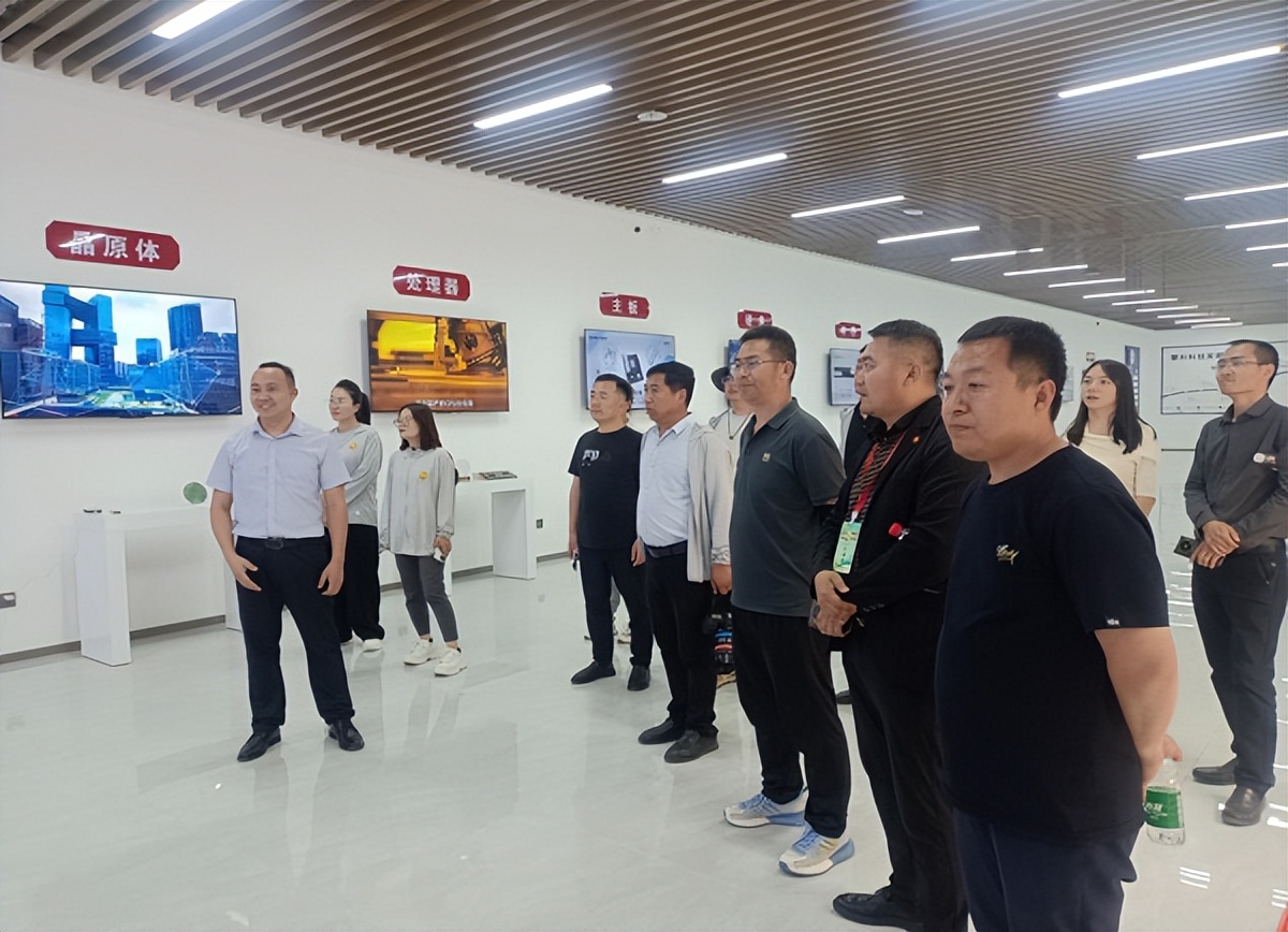 <b>“追赶超越谱新篇 增光添彩向未来”网络主题宣传活动走进延安信创</b>