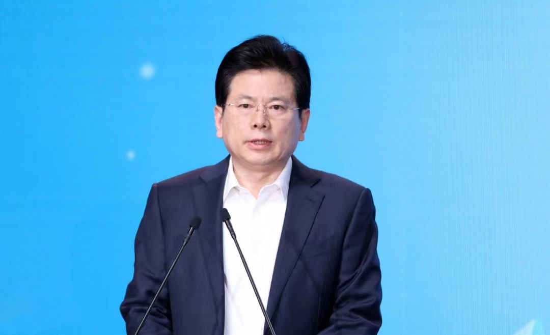 <b>中央宣传部副部长张建春接受纪律审查和监察调查</b>