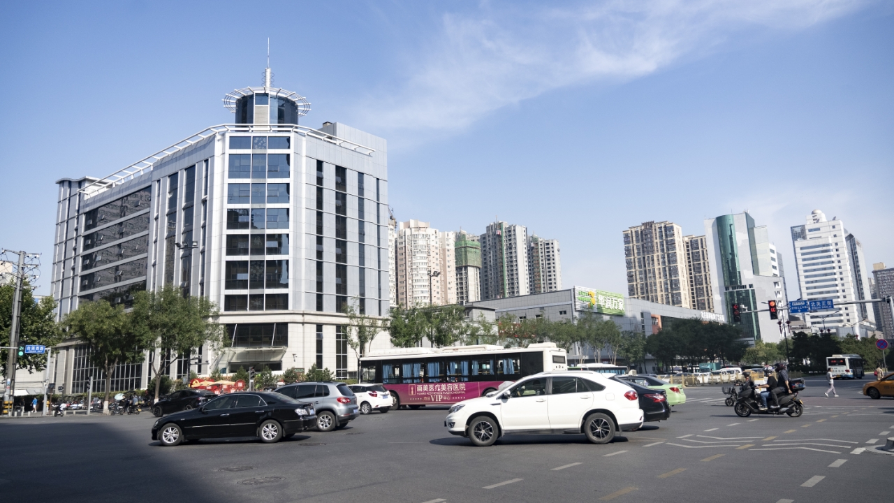 <b>五部门发文：鼓励放宽限购，增发购车指标→</b>