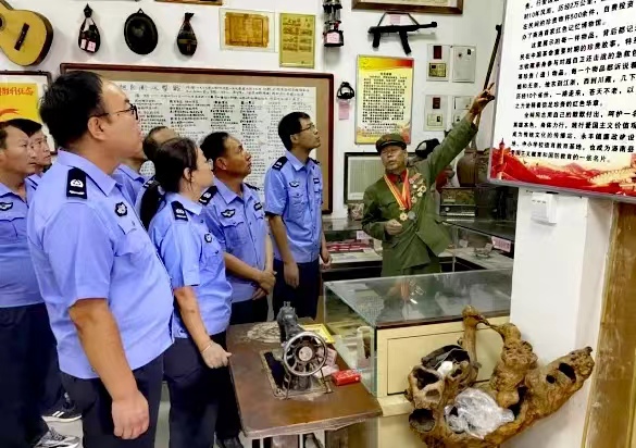 <b>商洛市洛南县司法行政系统开展庆“七一”主题党日活动</b>
