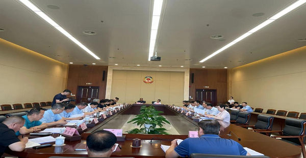 <b>延安市政协六届第三十四次主席会议召开 杨光远主持并讲话</b>