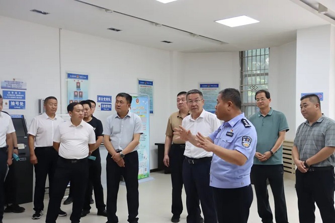 <b>靖边县人大常委会调研公安局执法规范化建设及2024年重点工作</b>