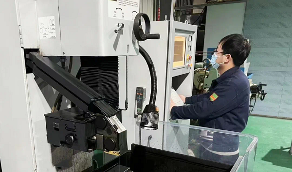 <b>西咸新区秦汉新城一企业半年产值6.22亿元 同比增速119%</b>