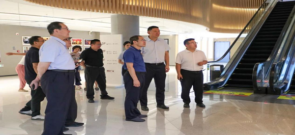<b>王振华一行来金延安景区调研</b>