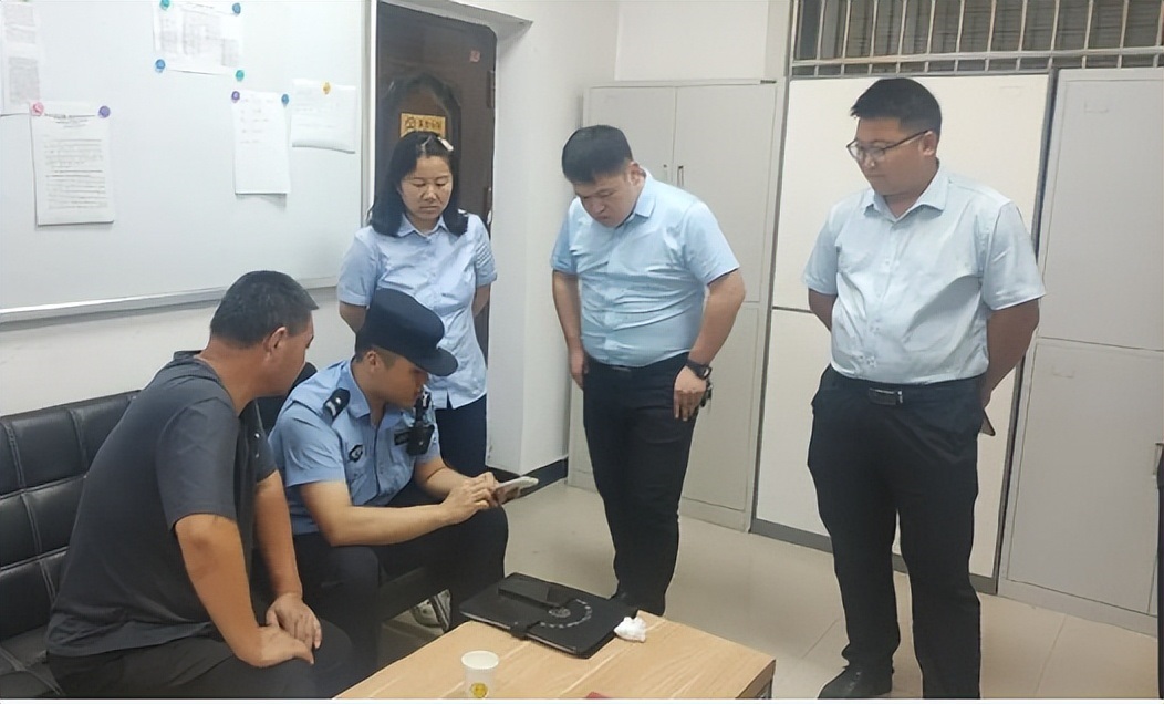 <b>“这就是电信诈骗，千万不能汇款！” 西咸公安为群众止损7.5万元</b>