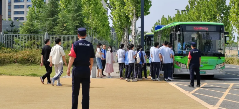 <b>开学季！西咸新区41条助学专线助力“神兽归笼”</b>