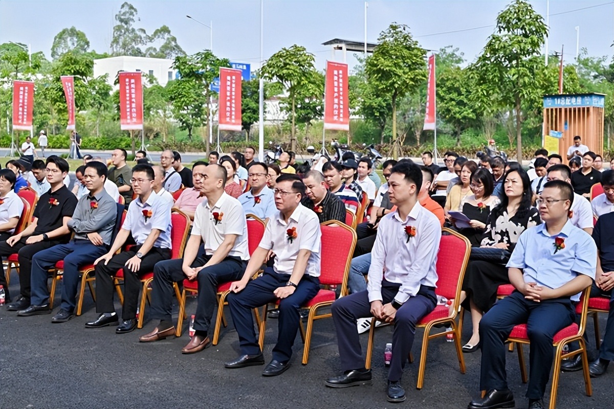 <b>广西南宁国家骨干冷链物流基地项目揭牌暨客户签约仪式举行</b>