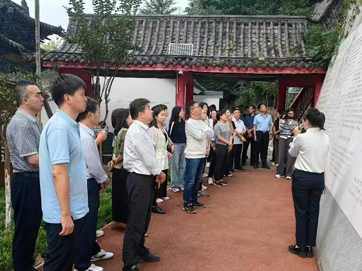 <b>陕西省委党校理论研修班赴安康宁陕开展实践教学</b>