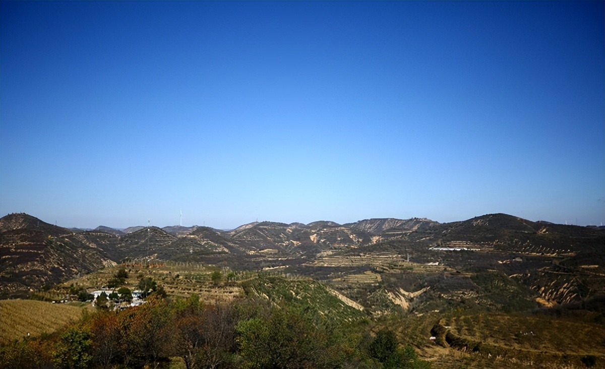 <b>这个延安山村告诉你黄土高坡“换皮肤”的秘诀</b>