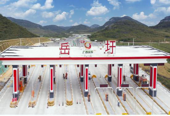 <b>广西岳圩口岸联线公路建成通车</b>