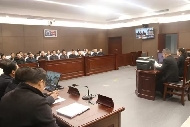 <b>商洛市开展行政机关干部旁听庭审活动     </b>